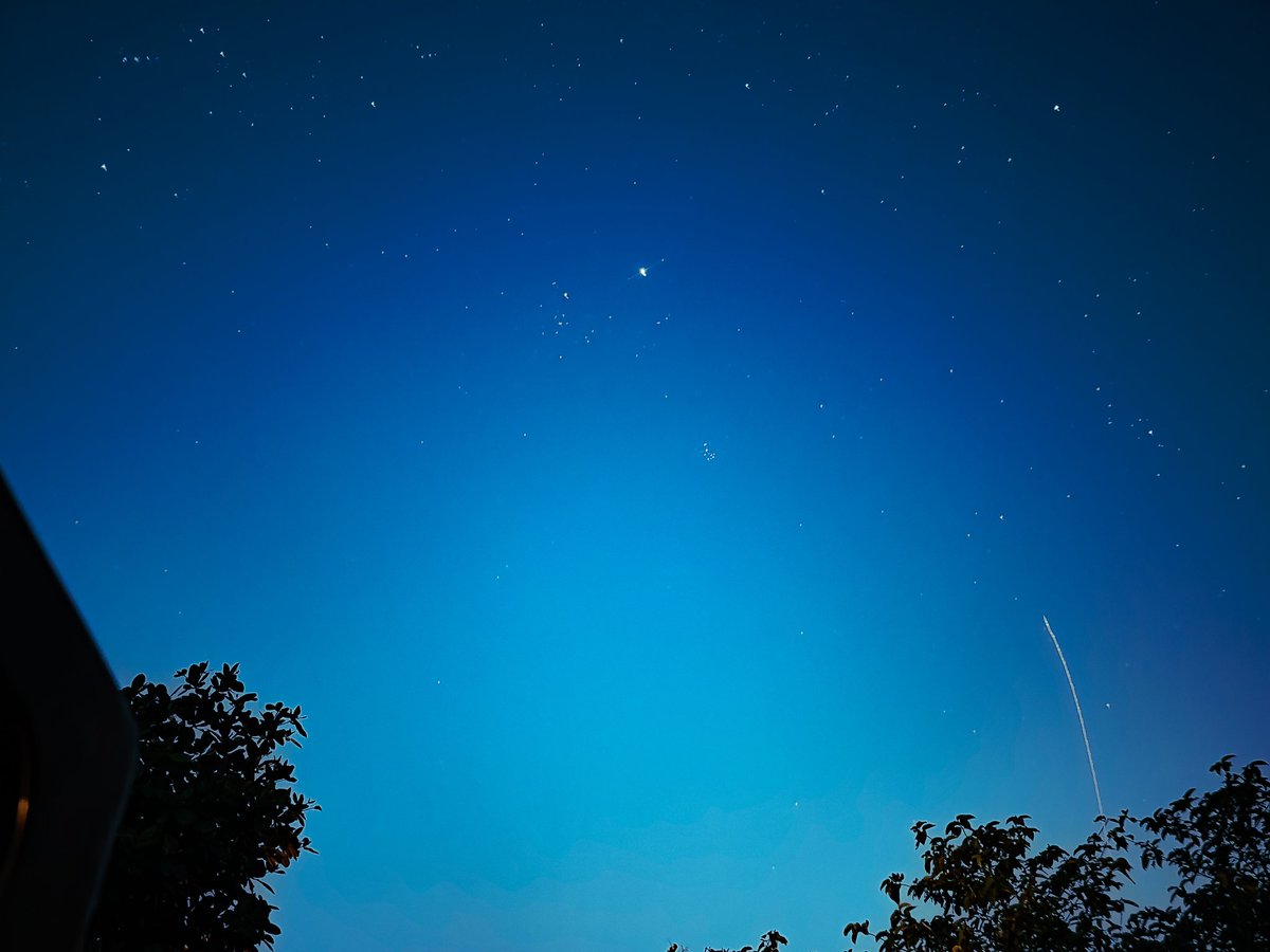 Entroprox's tweet image. Share your blue pics