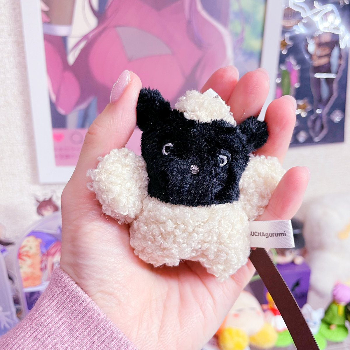 minobebe666's tweet photo. 今日はたまたま見かけたガチャガチャで一目惚れした子！ぶちゃぐるみちゃんというらしい、ぶちゃ〜… https://t.co/N7Q4iinaPa