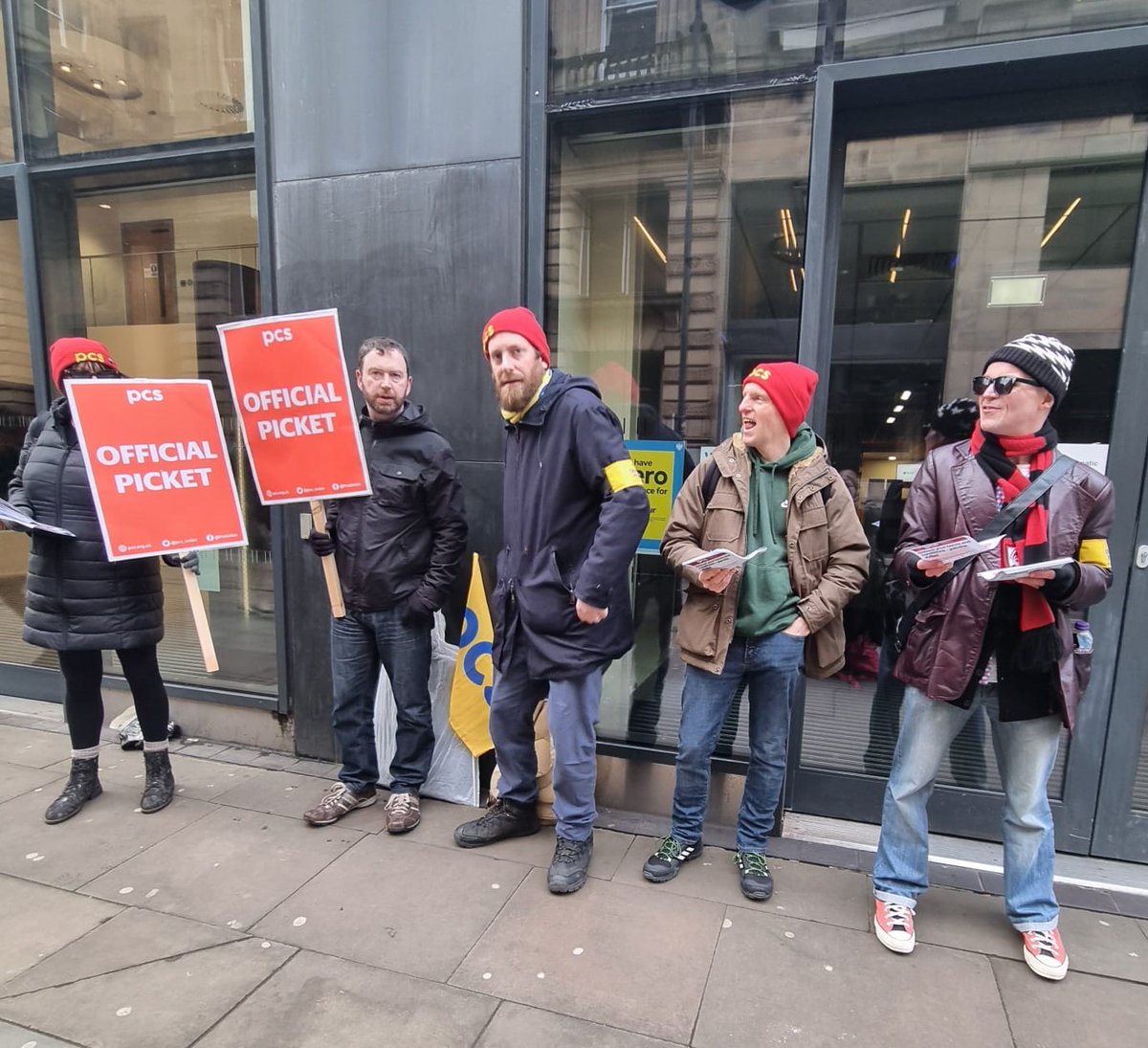 40 #PCS members at the Parliamentary Health Service Ombudsman are taking targeted strike action this week and are on the picket line at Citygate in Manchester.
Phil Whitehead said: "I'm upset to be here. I've never been on strike in my life. There's enough money to pay overtime