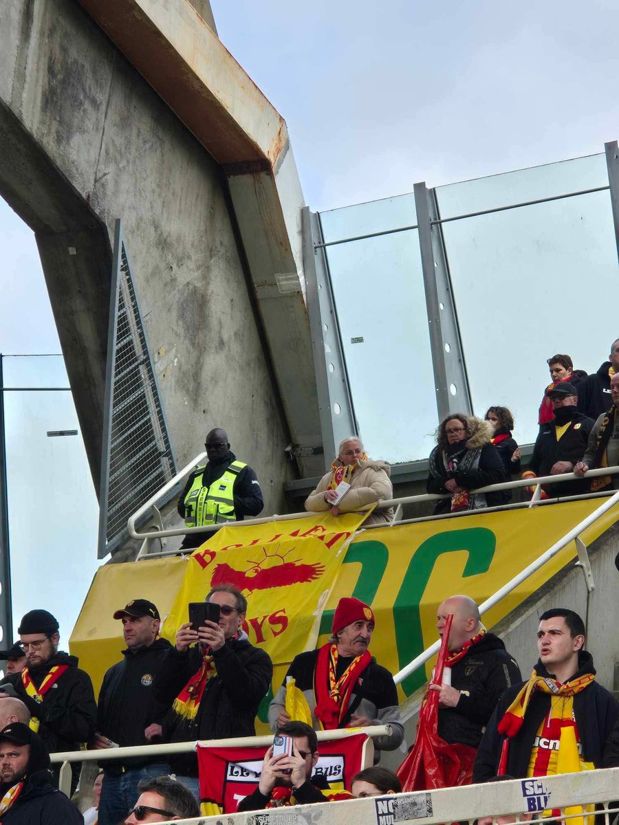 BollaertBoys94's tweet image. Bollaert Boys présent à Nantes.🟡🔴
Total soutien aux victimes 
Stop aux répressions abusives !!
Liberté de supporters