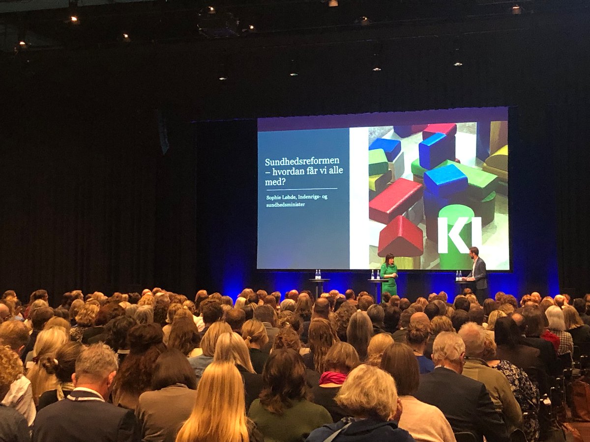 Sune Friis Krarup (@sunefriiskrarup) on Twitter photo Vi investerer nu i det nære sundhedsvæsen.
For patientens skyld😊
Siger <a href="/sophieloehde/">Sophie Løhde</a> på @kommunerne sundhedskonference.
#dkpol <a href="/SSTSundhed/">Sundhedsstyrelsen</a> <a href="/DKsundhed/">Indenrigs- og Sundhedsministeriet</a> Vi investerer nu i det nære sundhedsvæsen.
For patientens skyld😊
Siger <a href="/sophieloehde/">Sophie Løhde</a> på @kommunerne sundhedskonference.
#dkpol <a href="/SSTSundhed/">Sundhedsstyrelsen</a> <a href="/DKsundhed/">Indenrigs- og Sundhedsministeriet</a>