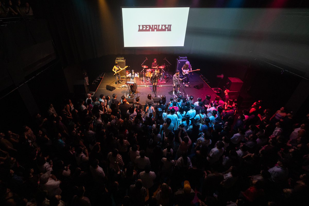leenalchi's tweet image. What an incredible way to make our Singapore debut! 🇸🇬 A sold-out show with an amazing crowd! Thank you for the unforgettable night. Can’t wait to be back! ❤️🤍

📸 Photos courtesy of Esplanade - Theatres on the Bay | Photographer: Alvin Ho