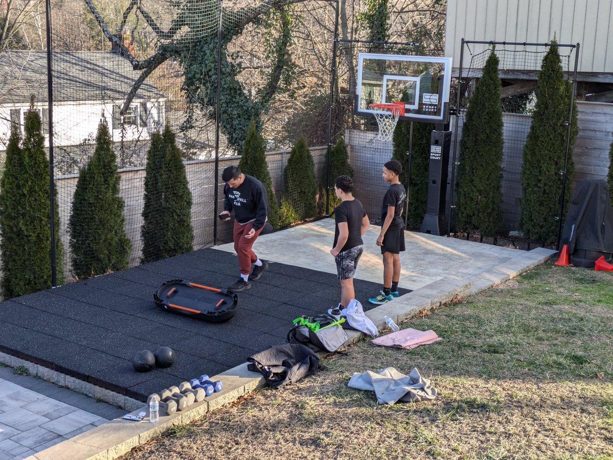 gmaxfqb's tweet photo. no official off season work yesterday for @WakeWarriorsFB so @AID3NDAVIS14 and i got together with coach reig to do some strength and speed work thanks for coming out aiden 2025 season loading https://t.co/cIp3mOSHo7