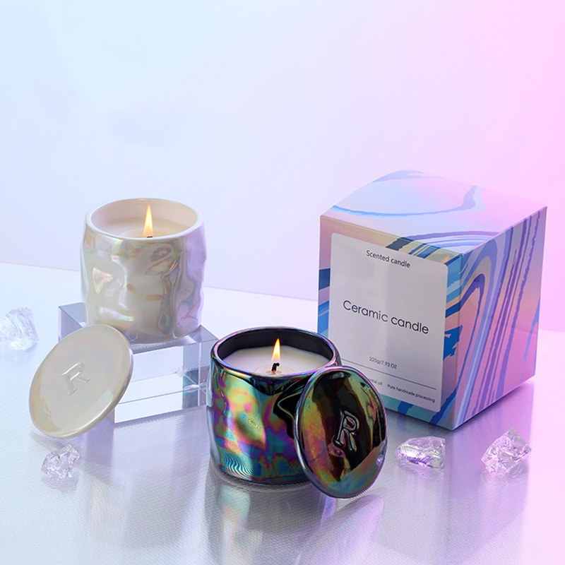 Pearl Glaze Black and White Ceramic Cup Aromatherapy Candle
Pearl Glaze Ceramic Aromatherapy Gift Box
Colorful Black (Lavender By Tree) Top Notes: Juniper Berry, Red Orange, Lemon, Saddle Middle Notes: Lavender, Patchouli, Amber Base Notes: Ambergris, Moss, Musk, Sandalwood