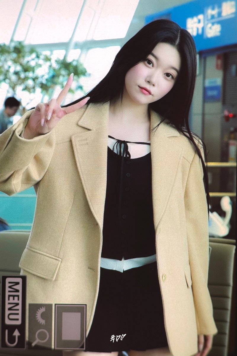 ROO92I's tweet photo. 250225 오늘 완전 여자 💛
#츠키 #TSUKI #つき #빌리 #Billlie #다이츠키 https://t.co/snvdeYRF1k