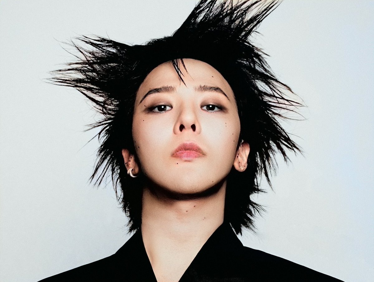 kchartsmaster's tweet image. MelOn 5 Minute Chart:

#1 G-DRAGON - TOO BAD (feat. Anderson .Paak) [=]
#2 G-DRAGON - DRAMA [=]
#3 G-DRAGON - IBELONGIIU [=]
#4 G-DRAGON - TAKE ME [=]
#5 G-DRAGON - BONAMANA [NEW]