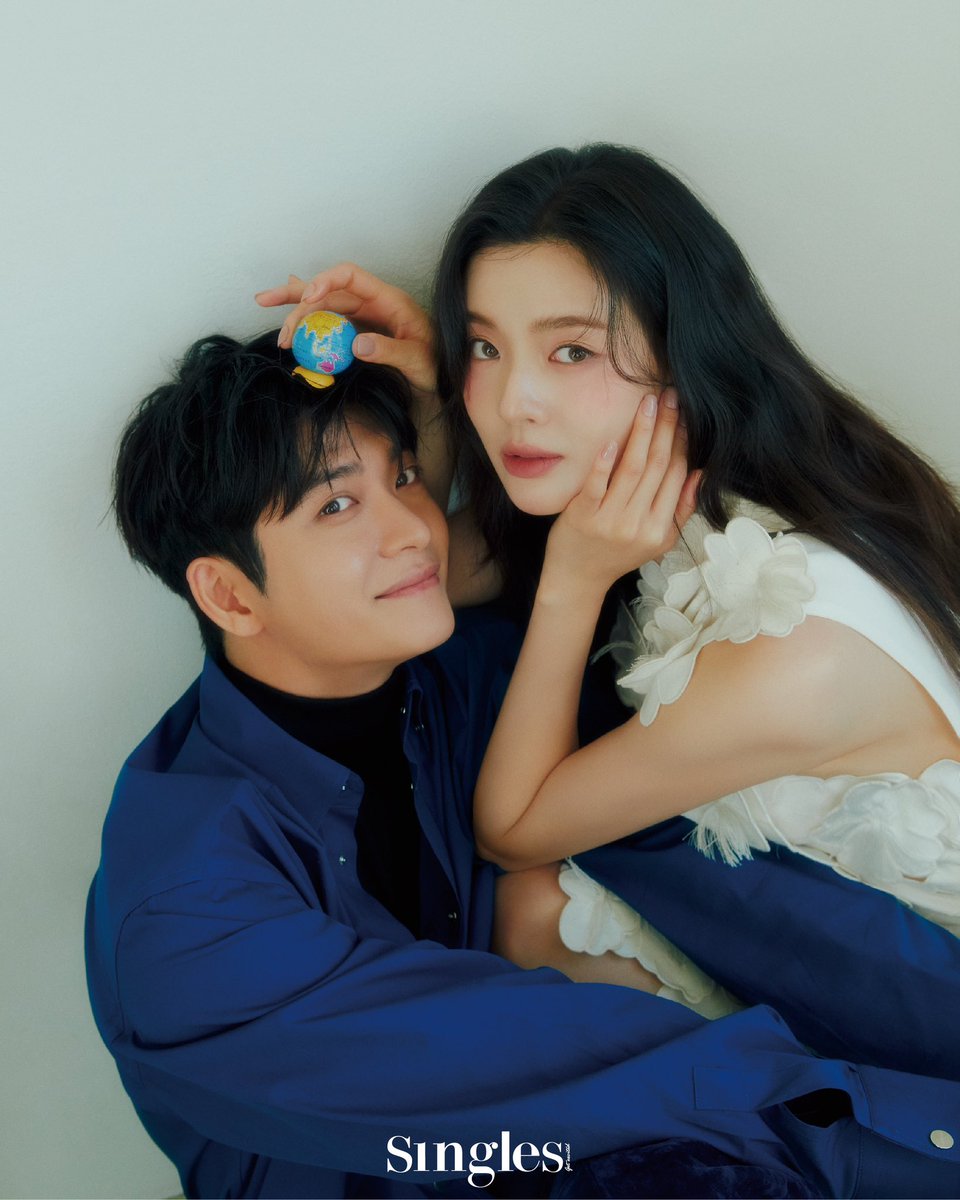 manofcreation0's tweet image. 𝗠𝗢𝗖 𝗠𝗔𝗚𝗔𝗭𝗜𝗡𝗘

KANG TAE OH X Singles

"백호는 겉으로는 차가워 보이지만, 
내면엔 따뜻함을 간직한 인물이라고 생각해요."
&amp;lt;감자연구소&amp;gt;도 감자도 사랑하게 된 강태오,
애정과 낭만이 묻어나는 싱글즈 3월호 공개 ✨