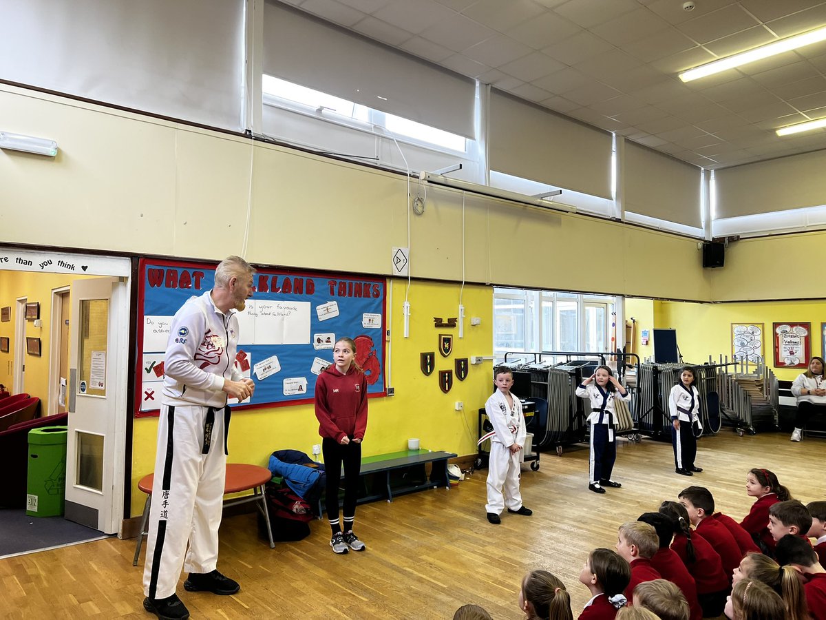 Falkland Primary tweet media