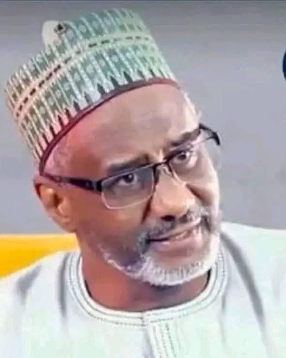 bapphah's tweet image. Wasa-Wasa Fa ‘Yan Arewa Sun Manta Da Cewar Prof. Usman Yusuf yana Kurku-ku🤔

Kuma Fa Saboda kare haqqin Yan Arewa Aka kama shi!