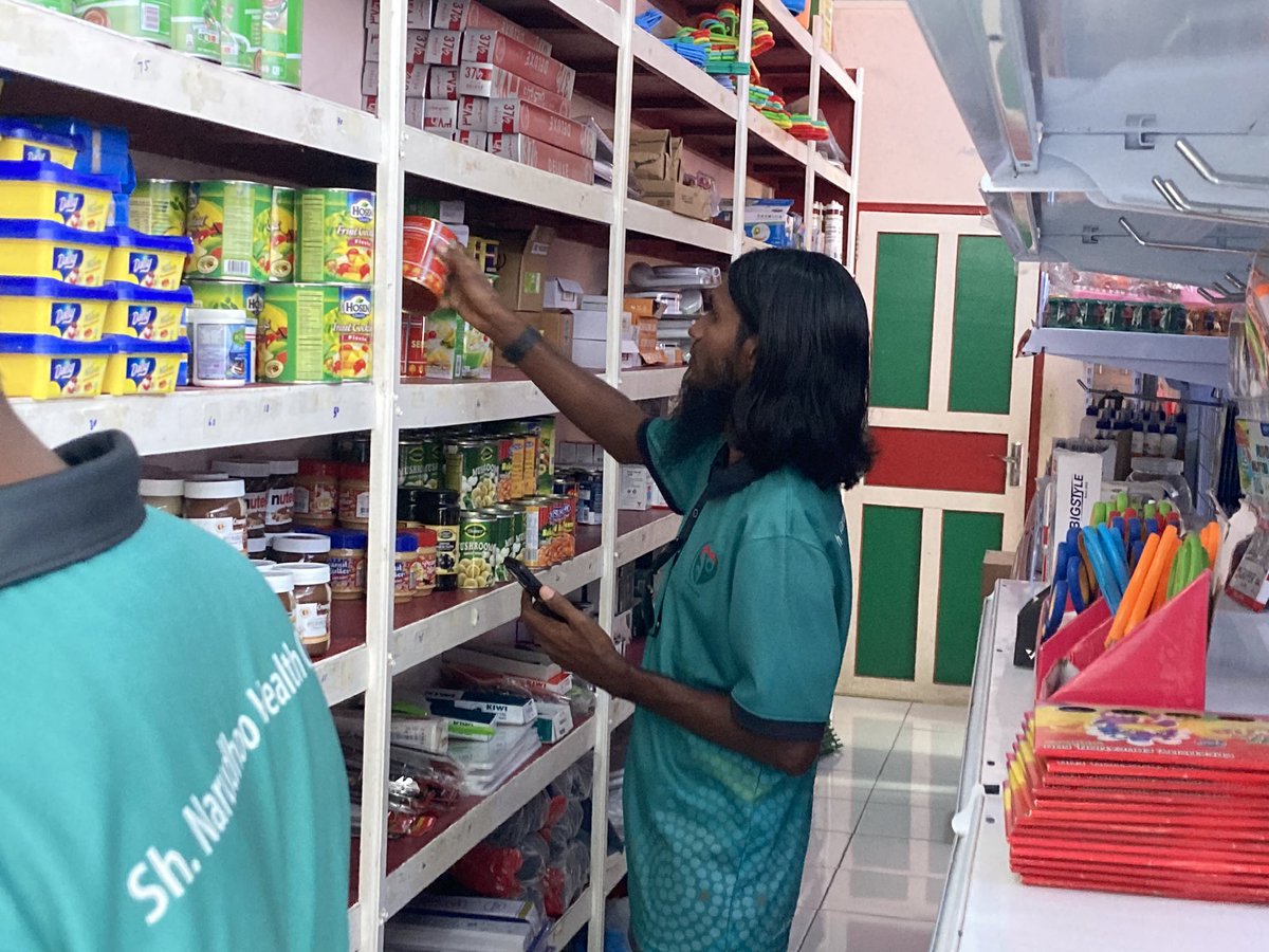 narudhoohc's tweet photo. 🚨 Ramadan food and safety program.

Our teams are on the ground, ensuring, clean, safe, and hygienic food for everyone this Ramadan! 

@HPA_MV 
@MoHmv 

#SafeRamadan #foodsafetyfirst https://t.co/pizwRCpjBP