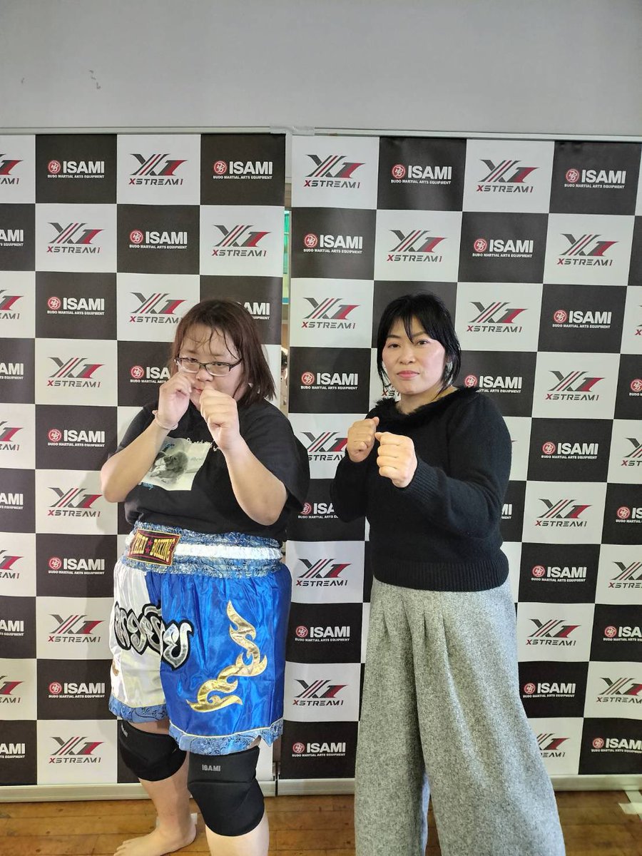 6g759T7NyWjQnBj's tweet photo. 今日はXtream1のアマチュア大会に2人チーム彩で出させて頂きました。✨✨
1人一勝、1人負けでしたが、とても素晴らしい時間でした♪飛鳥信也チャンプも出場✨SBから山田兄弟👬豪華な大会です✨✨前田会長いつもありがとうございます✨✨😭🙌
#山田選手の🧑🦲を応援してました📣
#Xtream1
#アマチュア大会