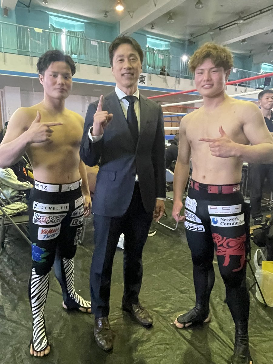 6g759T7NyWjQnBj's tweet photo. 今日はXtream1のアマチュア大会に2人チーム彩で出させて頂きました。✨✨
1人一勝、1人負けでしたが、とても素晴らしい時間でした♪飛鳥信也チャンプも出場✨SBから山田兄弟👬豪華な大会です✨✨前田会長いつもありがとうございます✨✨😭🙌
#山田選手の🧑🦲を応援してました📣
#Xtream1
#アマチュア大会