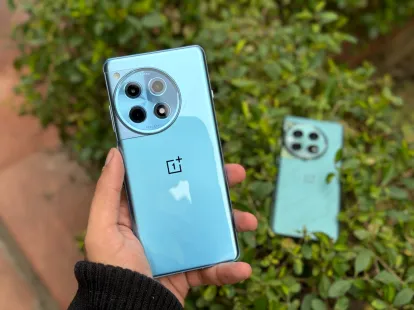 TechKard's tweet image. The OnePlus 12R gets a permanent price cut as the OnePlus 13R arrives. 

Now at Best Buy, the 8GB model drops to $399, while the 16GB variant is $499. 

🔗 howl.link/6iy1bds9h445o

#OnePlus #OnePlus12R