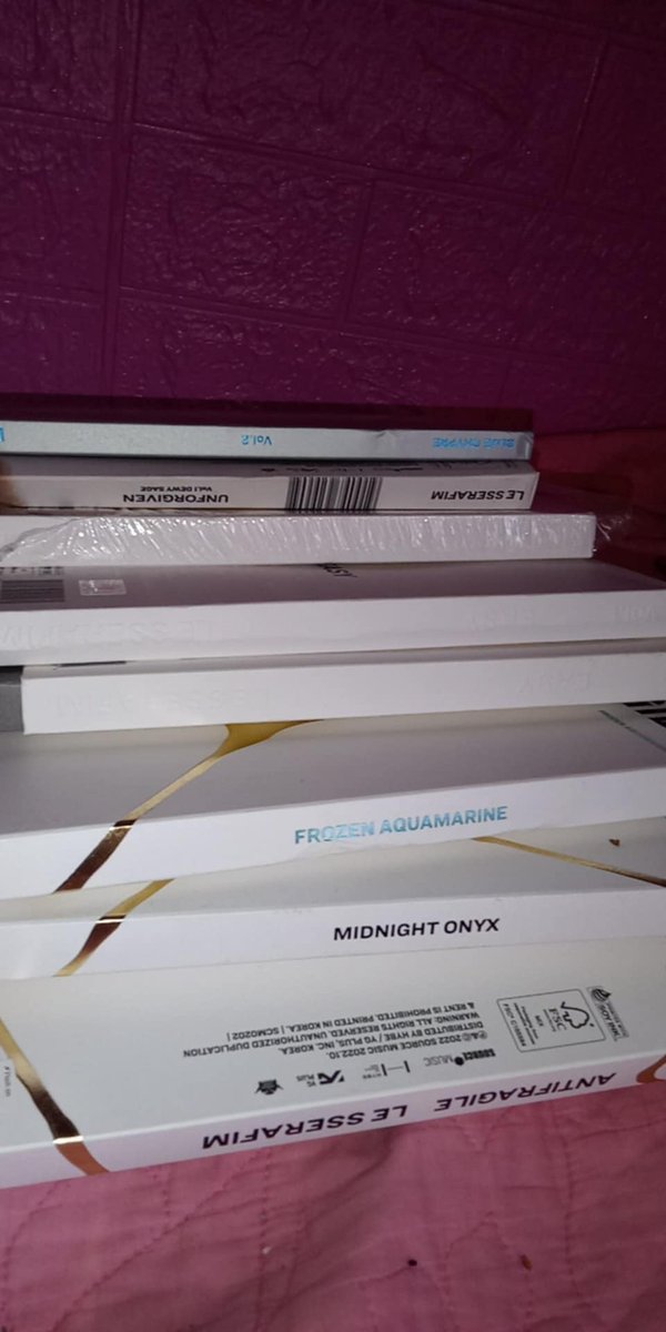 wts lfb ph 

bulk lesserafim unsealed albums
-950 take all

fearless(blue cypher)
Antifragile(reg set)
unforgiven(dusty amber,bloody rose)
easy(set+feather lotus(?))
jeju photobook

payo/2 weeks dop
gcash
j&amp;t