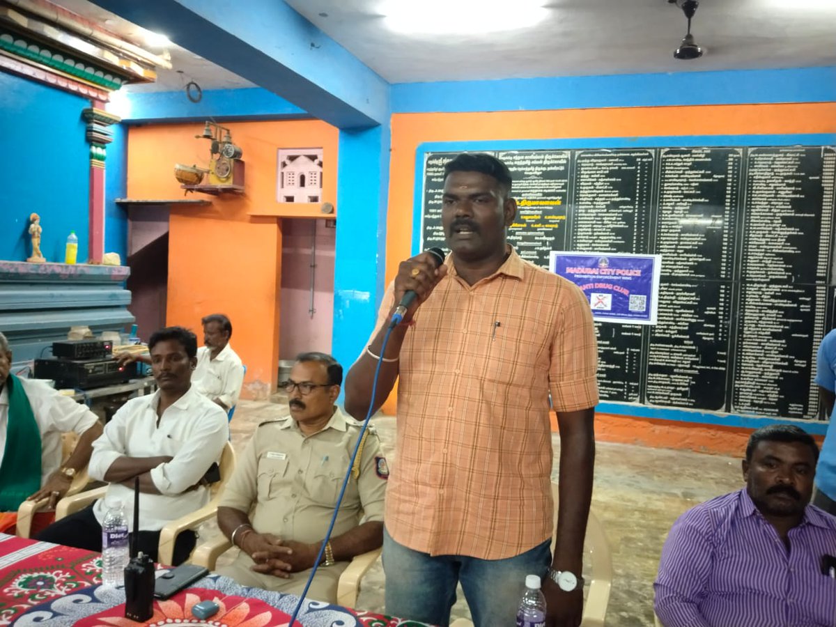 Mdu_CityPolice's tweet photo. Anti Drug Club மன்றத்தின் போதைப்பொருள்கள் தடுப்பு தொடர்பான 164 வது விழிப்புணர்வு நிகழ்ச்சி 
மேலும் விபரங்களுக்கு,
https://t.co/dybtZ3KYsX

#tnpoliceoffl  #MaduraiCityPolice #maduraicitypoliceofficial #DrugAwareness #antidrugclub #publicservice #MaduraiEvents #Awarnessprogram https://t.co/CsKrK1JMdi