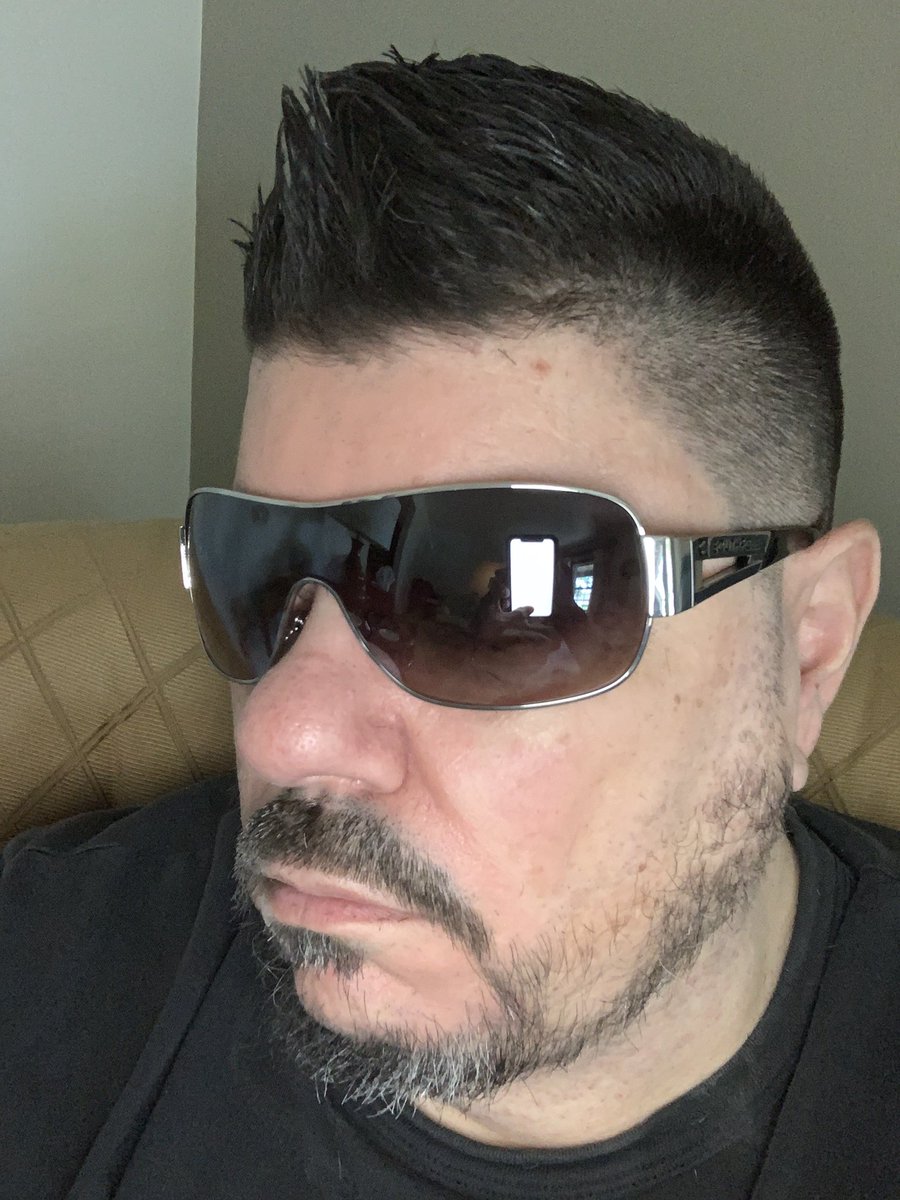 UncleG73(Finslave) tweet media