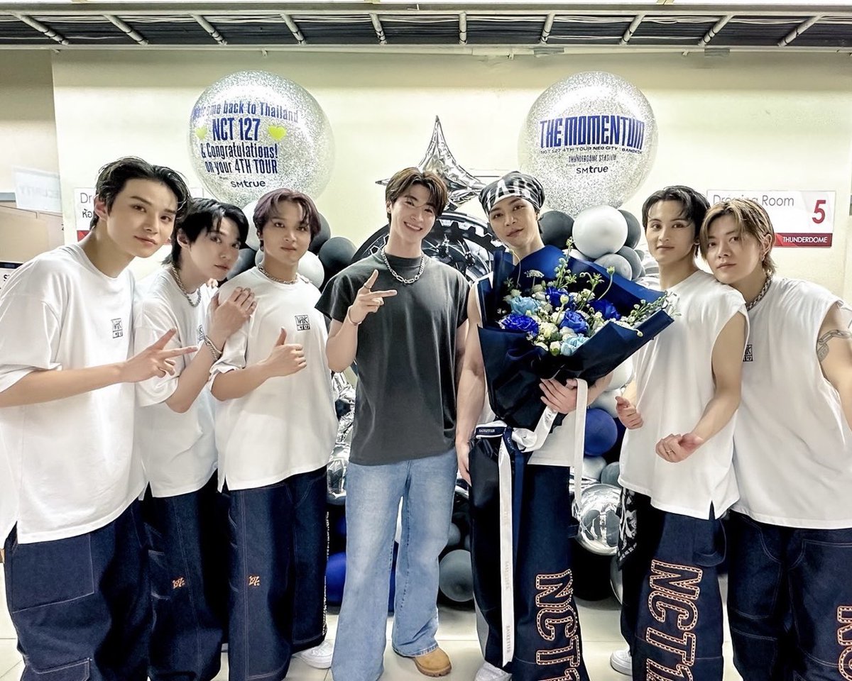 NCTsmtown_127's tweet photo. ขอบคุณที่มาหากันนะครับ #Blue #KongthapPeak #K.Tan 

#NCT127 #NEOCITY #BANGKOK
#NEOCITY_THE_MOMENTUM
#NCT127_NEOCITY_THE_MOMENTUM
#NEOCITY_THE_MOMENTUM_BANGKOK https://t.co/yvStqmI1F6