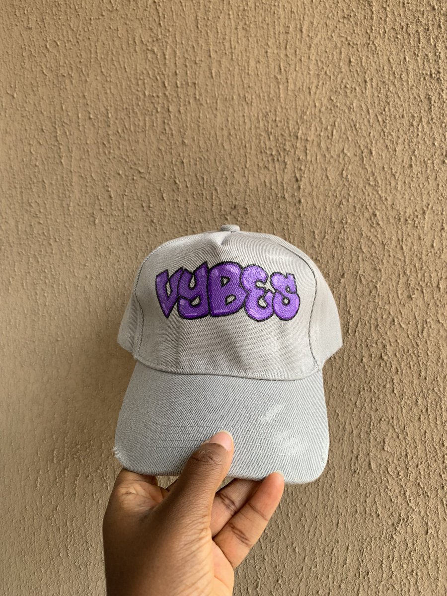 Midepella_'s tweet image. Hi, I sell hand painted Face Caps 🖌✨