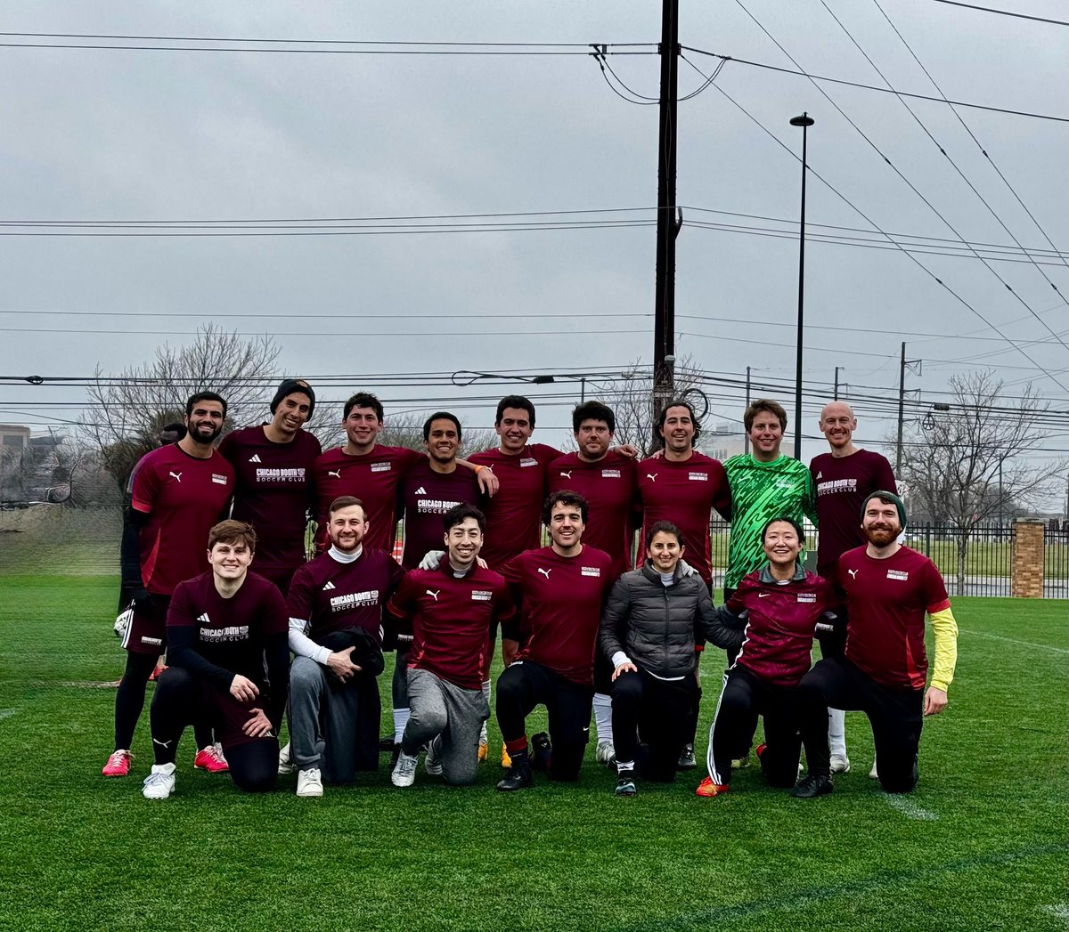 先週末、Chicago Booth Soccer Clubがテキサス州オースティンで開催されたMBAサッカー大会に参加し、他校のチームと対戦してきました。Boothの数あるクラブの中でも特に人気があり活発に活動しているSoccer Clubは、多様性に富んだメンバーが集まり、一生の友人と思い出を作るのに最高の環境です⚽️