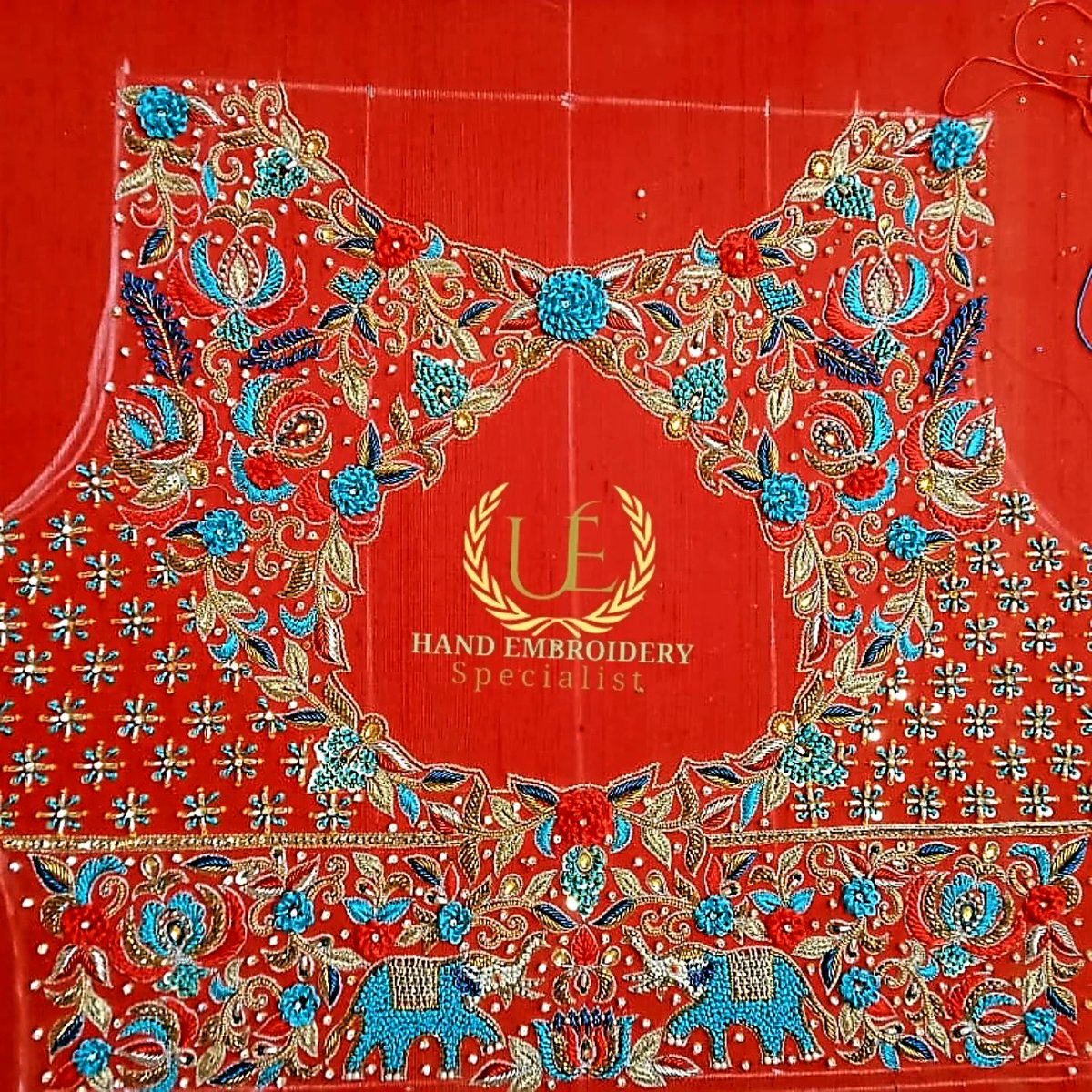 embroideryspec's tweet photo. #weddingblousedesign #aariwork #wedding #weddingblouses #blouse #aariworkblouse #aariembroidery #designerblouse #designerblouses #aari #maggamwork #maggamworkblouse #aaridesign #designerblouseideas https://t.co/zdvaWJ9B7M