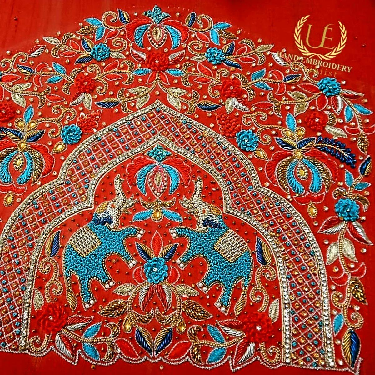 embroideryspec's tweet photo. #weddingblousedesign #aariwork #wedding #weddingblouses #blouse #aariworkblouse #aariembroidery #designerblouse #designerblouses #aari #maggamwork #maggamworkblouse #aaridesign #designerblouseideas https://t.co/zdvaWJ9B7M
