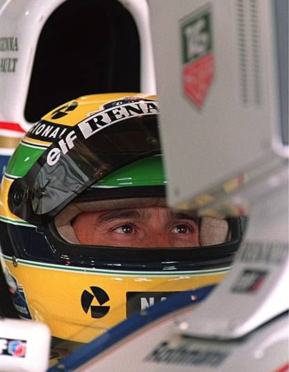 F1polepositionc's tweet image. Che foto meravigliosa di Ayrton #Senna. #F1 #AyrtonSenna #Formula1 #Williams #F11994 #simplythebest