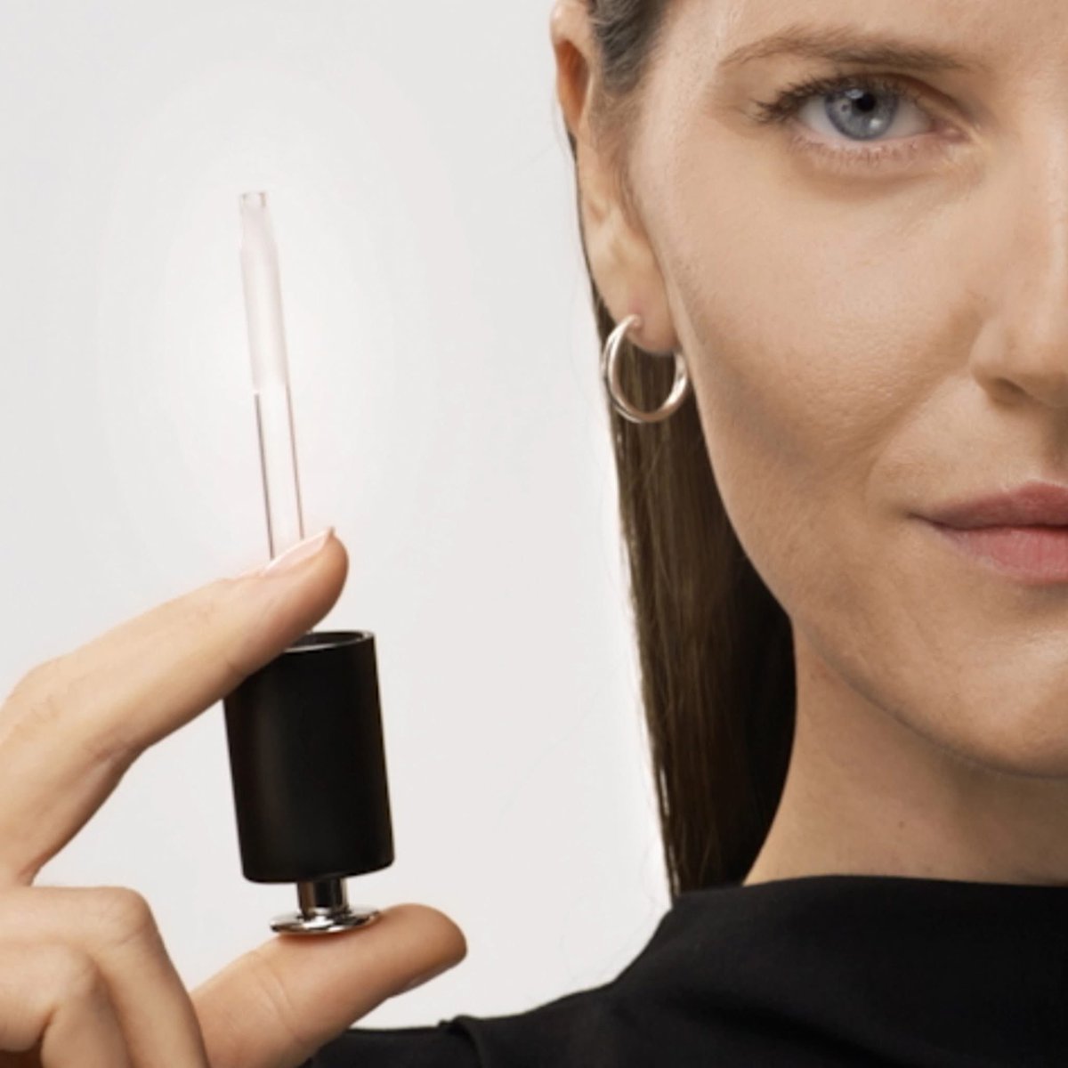 How to apply the new TIME-FILLER INTENSIVE 5XP Serum:

Use the pipette to dispense the correct amount into the palm of your hand and apply with fingertips to a cleansed, dry face and neck. Use once or twice a day in the morning and/or evening under your moisturiser.