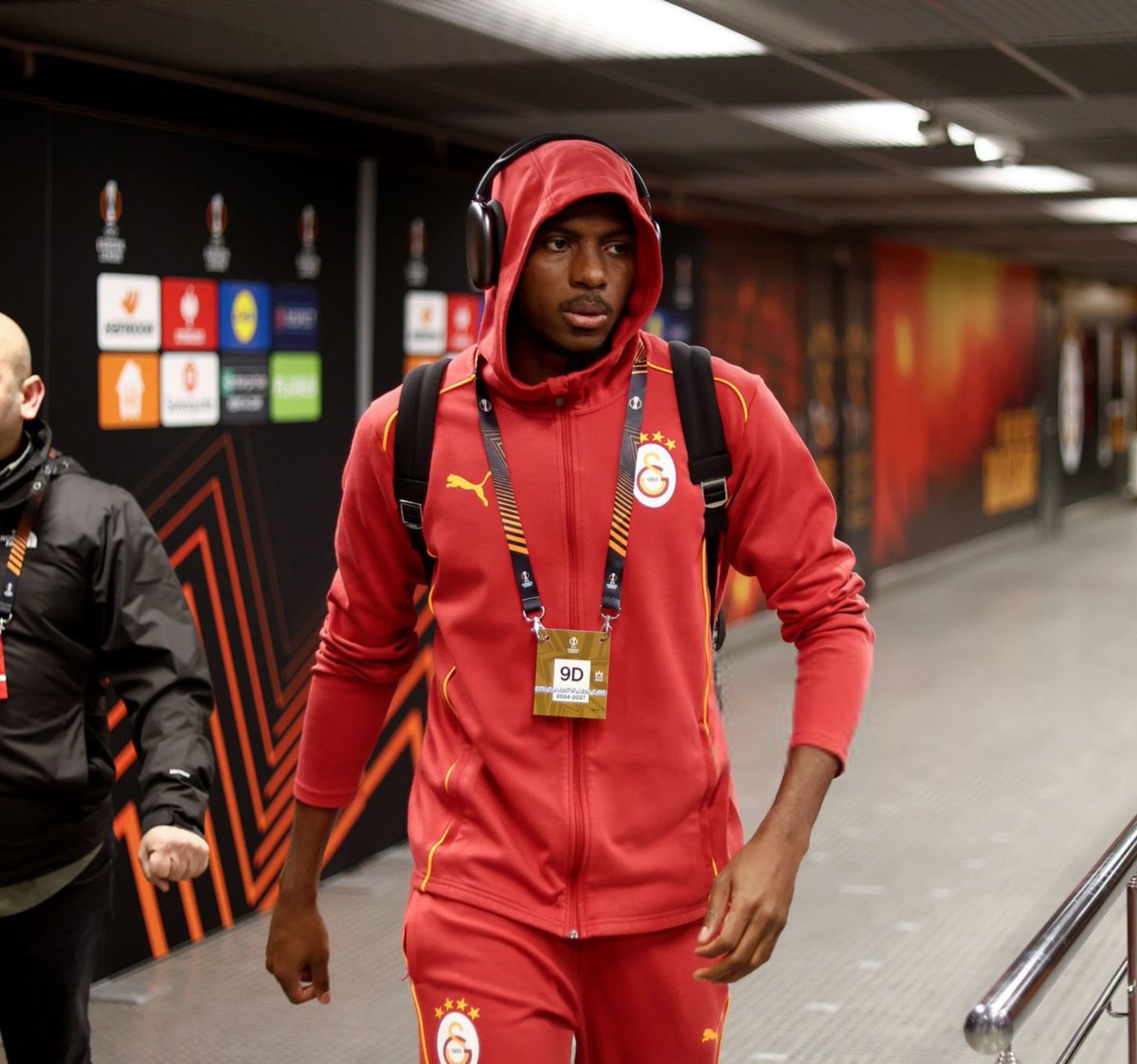 DeadlineDayLive's tweet photo. 🚨 Victor Osimhen to Manchester United is 95% done! ❤️🔱

Ruben Amorim’s side have agreed to pay his €75M release clause. 💰

(Source: @BusinessDayNg) https://t.co/EsViKpsm21