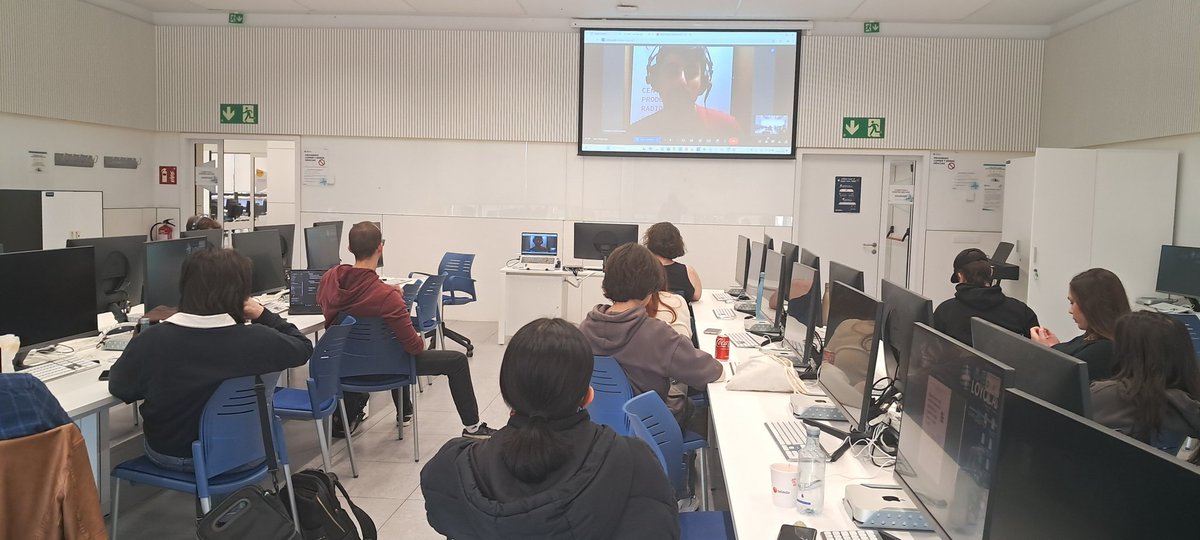 Chuse Fernandez (@i_like_radio) on Twitter photo Ayer disfrutamos de una interesante charla sobre Paisaje Sonoro Social con <a href="/franupma/">Francisco Godinez G.</a> en <a href="/LoyolaAnd/">Universidad Loyola</a>
Mis alumnos y alumnas pudieron conocer cómo trabaja uno de los grandes del documental sonoro en español. Ayer disfrutamos de una interesante charla sobre Paisaje Sonoro Social con <a href="/franupma/">Francisco Godinez G.</a> en <a href="/LoyolaAnd/">Universidad Loyola</a>
Mis alumnos y alumnas pudieron conocer cómo trabaja uno de los grandes del documental sonoro en español.