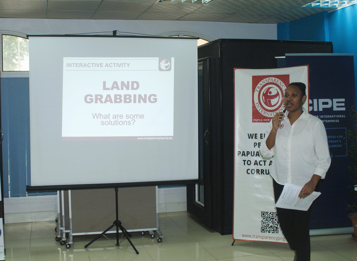 TIPNG conducted an interactive Know Your Land Rights session with the PNG Women In Business Resource. PNG Women In Business Resource through CIPE have a formal partnership with TIPNG to continuously inform and empower women on corruption. Your land, your right—stay informed!