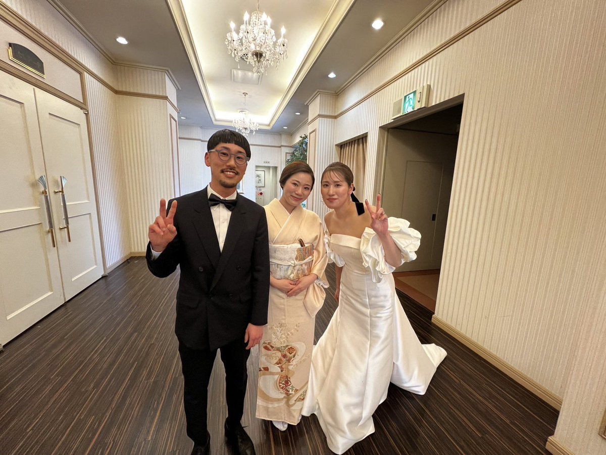 jubilo__eli's tweet photo. 双子の相方の結婚式💍
中座は兄弟選んでくれてありがとう🤍
素敵な式でした✨ https://t.co/G0l0UH5UfC