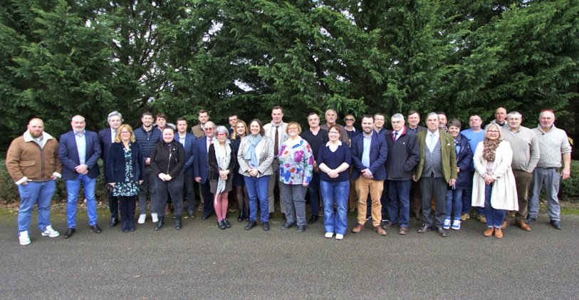 Lievens Gilles 🌻💙💛 (@gilleslievens) on Twitter photo Depuis la semaine dernière, les élus de la Chambre d'Agriculture de l'Eure sont engagés pour 6 ans.
Honoré d'être élu à la présidence, 3 fondamentaux :
1️⃣La proximité du terrain
2️⃣L'état d'esprit constructif
3️⃣La volonté de progrès
<a href="/Agri_Normandie/">ChambreAgriNormandie</a> Depuis la semaine dernière, les élus de la Chambre d'Agriculture de l'Eure sont engagés pour 6 ans.
Honoré d'être élu à la présidence, 3 fondamentaux :
1️⃣La proximité du terrain
2️⃣L'état d'esprit constructif
3️⃣La volonté de progrès
<a href="/Agri_Normandie/">ChambreAgriNormandie</a>