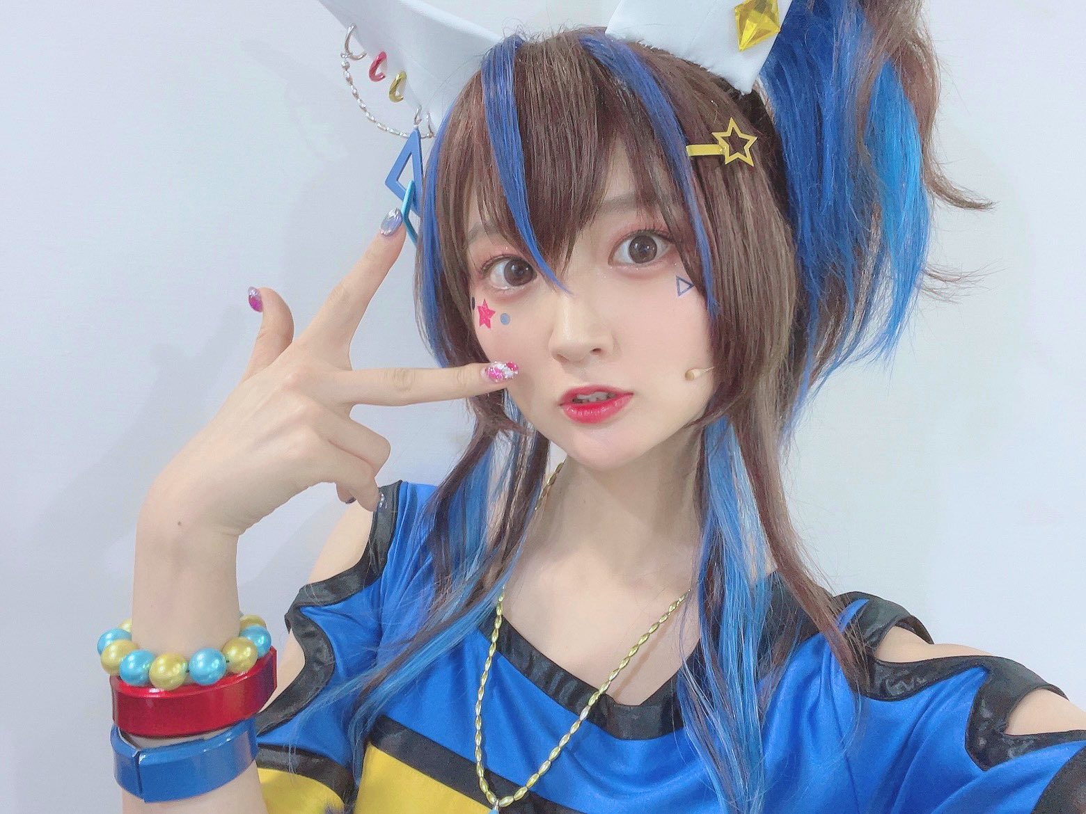 山根綺 キャンバスパネル [フォトエッセイ 山根綺のほんとの