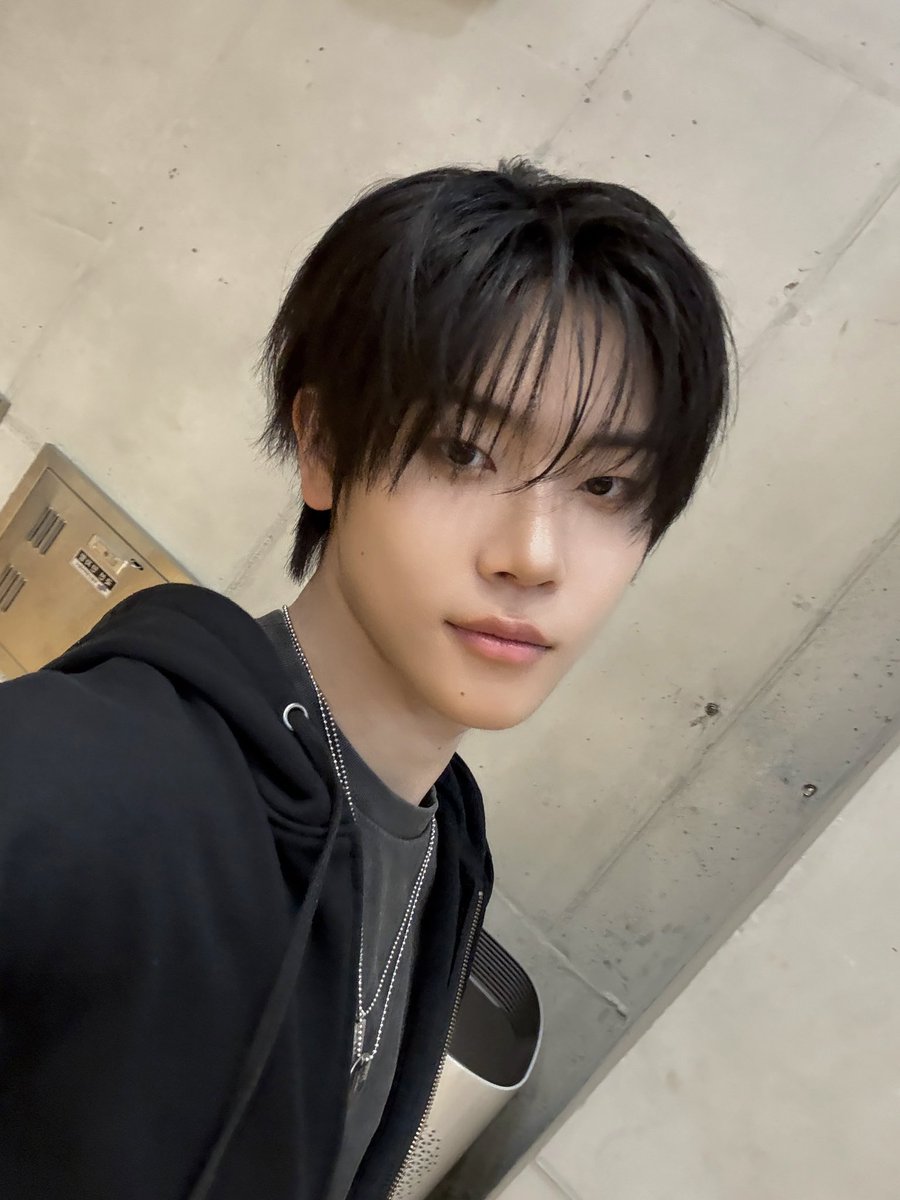 CYE_MEMBERS7's tweet photo. 👿💤📸

#장여준 #JANGYEOJUN
#CLOSEYOUREYES #클로즈유어아이즈
#클유아 #CYE https://t.co/FKEFbatppn