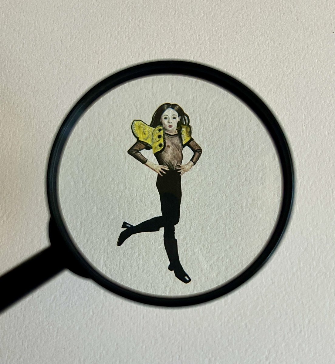 Non poteva mancare una mia illustrazione di Lucio Corsi in miniatura ⚡️ 
Adesso potete averne una anche voi, a questo link: nerdityart00.etsy.com/listing/187916…

#luciocorsi #Sanremo2025 #art