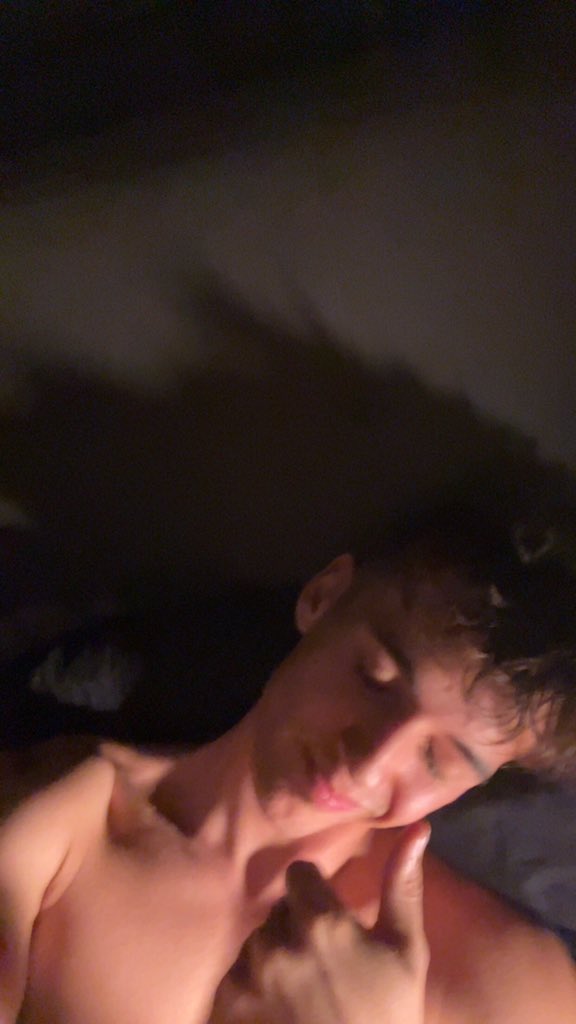 ItsDannyEdwin's tweet image. Could be us sleeping together in my bed 😉