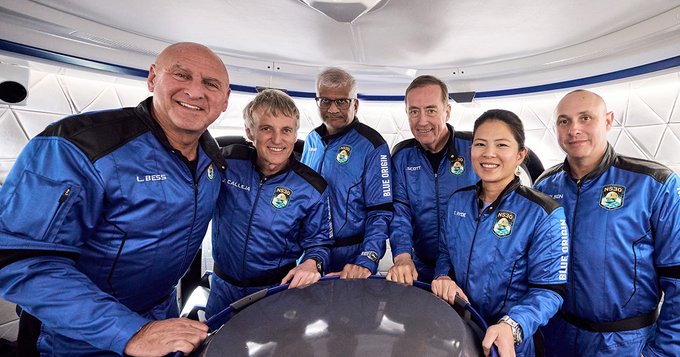 RevesdEspace's tweet photo. 📢 Jour de lancement suborbital
🚀 #NewShepard #NS30
🛰 6 passagers
⏰ 15h30 UTC
🌎 West Texas, Texas, USA
📷 Blue Origin
📺 https://t.co/kqm31Qm2sI https://t.co/sNe8qSdSYw