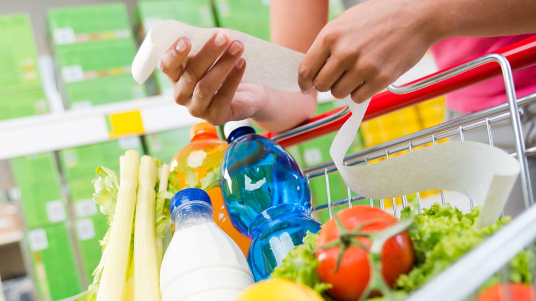 The Food Foundation (@food_foundation) on Twitter photo 🕵🏼♀️ This year's #BrokenPlate report investigated the affordability of healthy food.
Guest blogger <a href="/jeanmadams/">Jean Adams</a> of <a href="/MRC_Epid/">MRC Epidemiology Unit</a> and our Head of Policy and Advocacy <a href="/hannahbrins/">Hannah Brinsden</a> analyse the results in our latest blog:
🔗 tinyurl.com/mupstv2m 🕵🏼♀️ This year's #BrokenPlate report investigated the affordability of healthy food.
Guest blogger <a href="/jeanmadams/">Jean Adams</a> of <a href="/MRC_Epid/">MRC Epidemiology Unit</a> and our Head of Policy and Advocacy <a href="/hannahbrins/">Hannah Brinsden</a> analyse the results in our latest blog:
🔗 tinyurl.com/mupstv2m