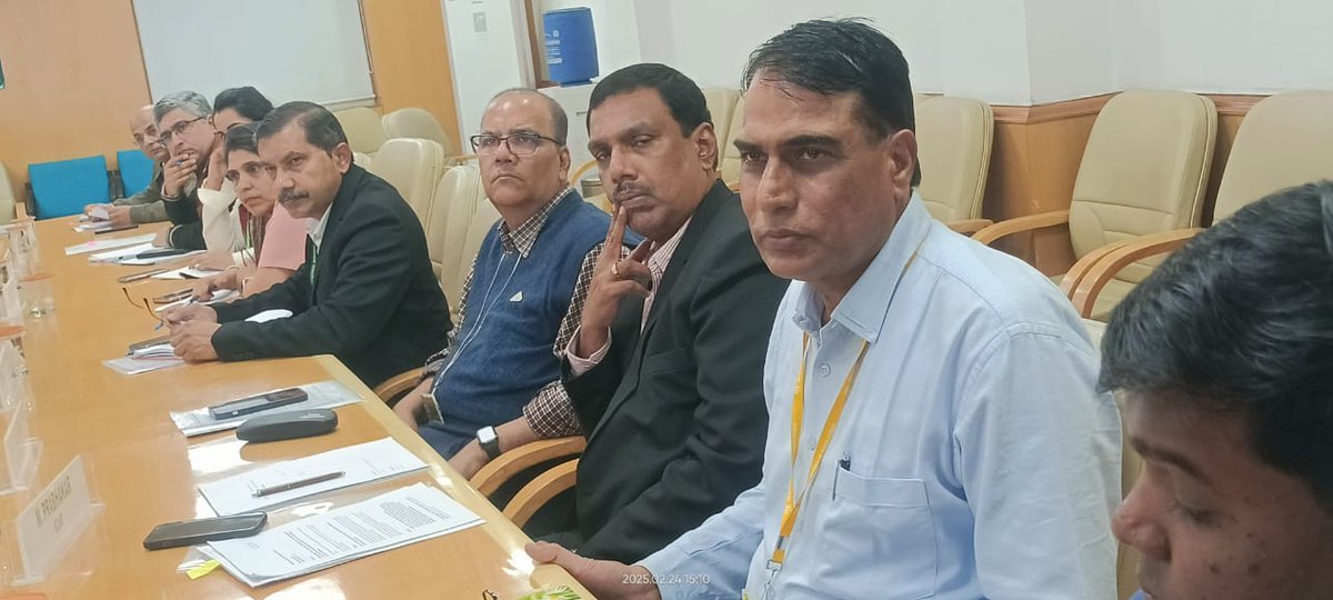 Prof. Ramesh Chand, Member of NITI Aayog, chaired an important meeting of Working Group 2D: Agriculture Sector to discuss emissions from India's agriculture and livestock sector until 2070.  Working Group 2D is one of the interministerial working groups created by NITI Aayog to