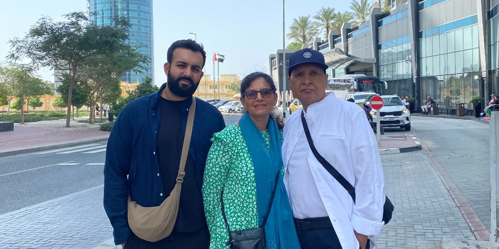 CityStGAlumni's tweet photo. AI holds great promise in medicine, but awareness is key, according to Dr @taranraix, data scientist and AI/ML Engineer in the healthcare space. Taran lost his father to liver cancer and wants to help people stay informed about liver health. 

Read more: https://t.co/aqxeAqhndE https://t.co/WwEH1W9QiO