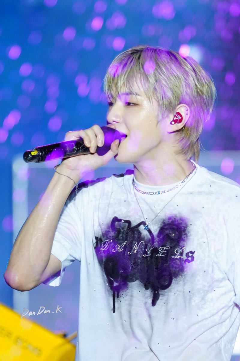 어느 우주별 왕자님 아니냐고 😍
보정할게 없다 너무 피사체가 너무 완벽해서…

#강다니엘 #KANGDANIEL
#WATERBOMBMANILA2025