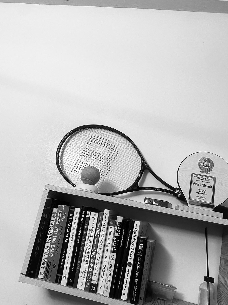 RaceWalker_off's tweet photo. I've finally come to the conclusion that Work-Life balance is for married people and people with kids 

If you aren't in any of these categories, work when you can, sleep when you can, train hard when you can, have fun when you can 

Find balance along the way https://t.co/PdMyDQ56QT