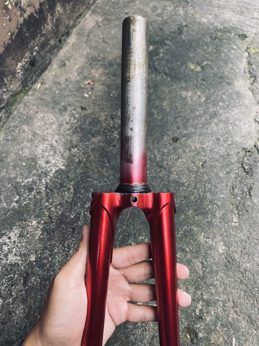 Edsirk's tweet photo. Jual aja bang uda bosen #fnfjb

Fork custom babang garage smg
Lugged oversize threadless 1 1/8
Steertube 18.5 cm, clearance 28c

450k
Jakarta timur https://t.co/Obgt1Qvaff