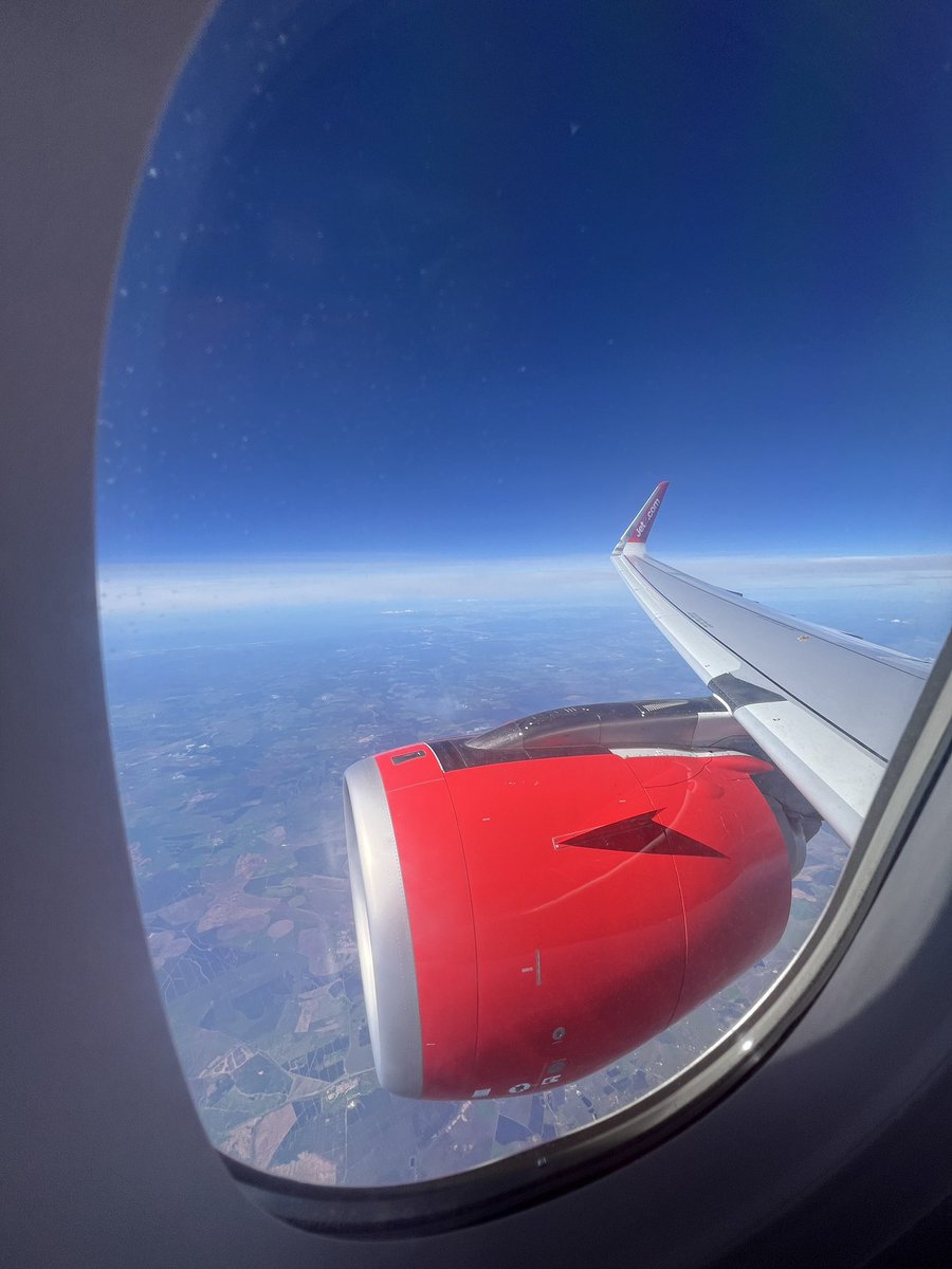 HaloVue's tweet image. Watched #BankofDave2 #theloanranger at 27thousand feet yesterday. @FishwickDavid blooming loved it! Even better to see our name in the credits for our aerial filming.