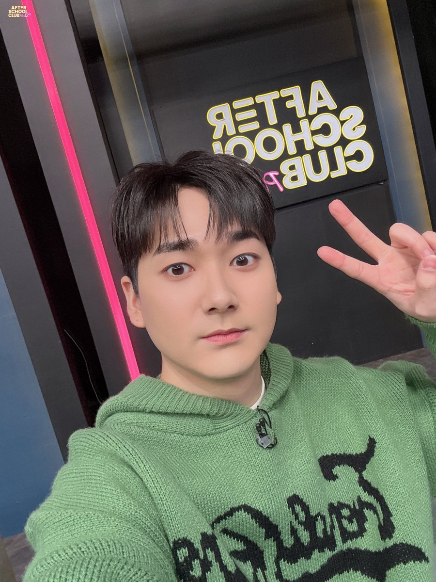 arirang_ASC's tweet photo. [MC]
 
ASC 패밀리의 화요일 루틴은 무엇인가요?
일단 저는 짱엠씨즈 보기, 짱엠씨즈 생각하기, 짱엠씨즈 좋아하기의 무한 반복입니다만🙂‍↕️
우리의 화요일을 책임지는 짱엠씨즈💚
그럼 다음주에 만나요🫶🏻
 
@realaaronkwak @CRAVITYstarship https://t.co/6p25Dyxe4O
