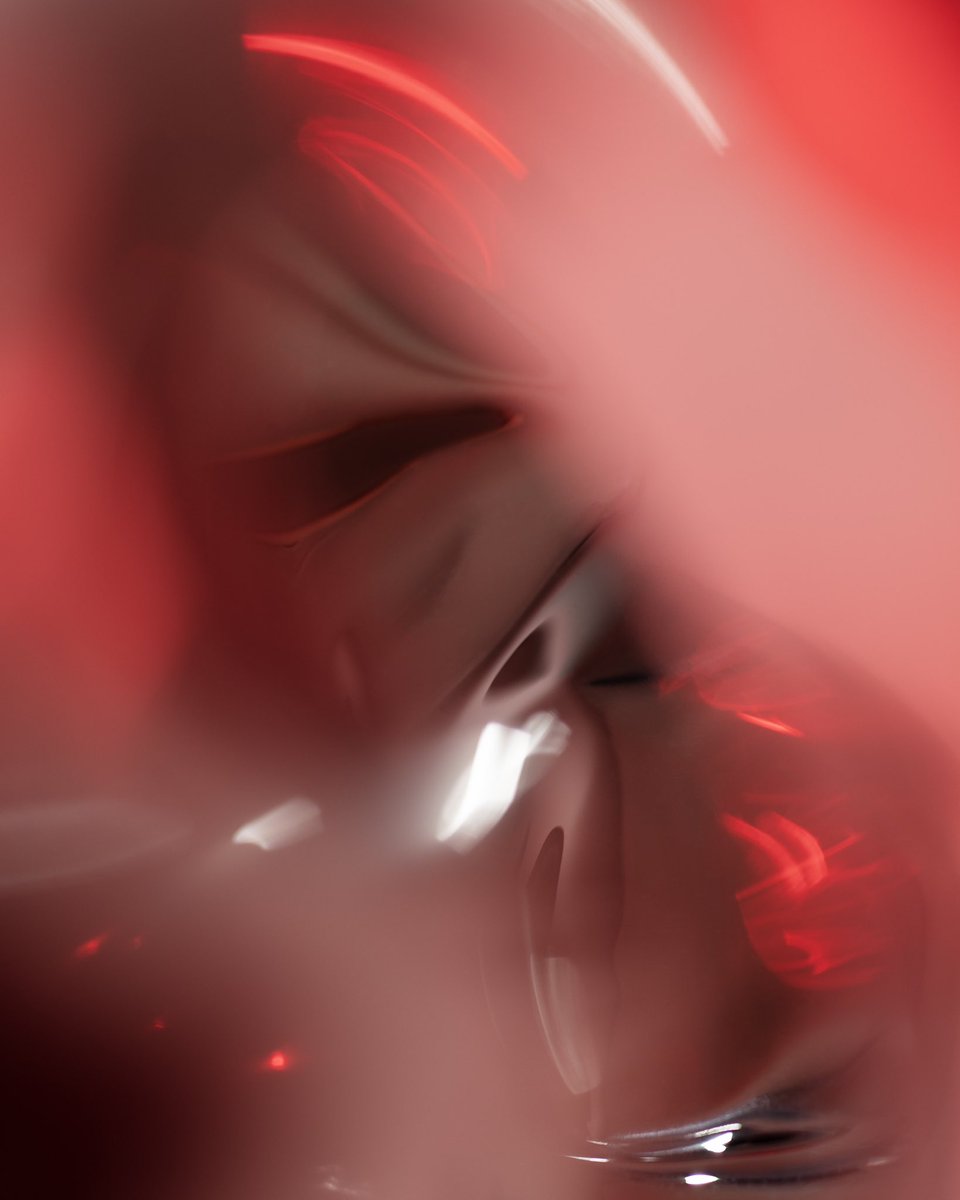 mihkelpajuste's tweet photo. Good morning.. ft. one of the 
artworks with a bright kick! 💥
-
#gm #hithere #redvoid #nft
For more.. 👉 https://t.co/e5eJYY0dKe https://t.co/EIYPWmBSZL