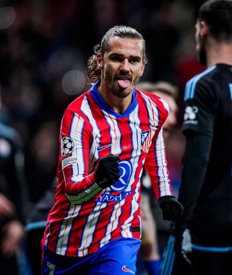 GxldeGriezmann's tweet photo. Hoy marca y hace la #DybalaMask https://t.co/EFegUUyGZo