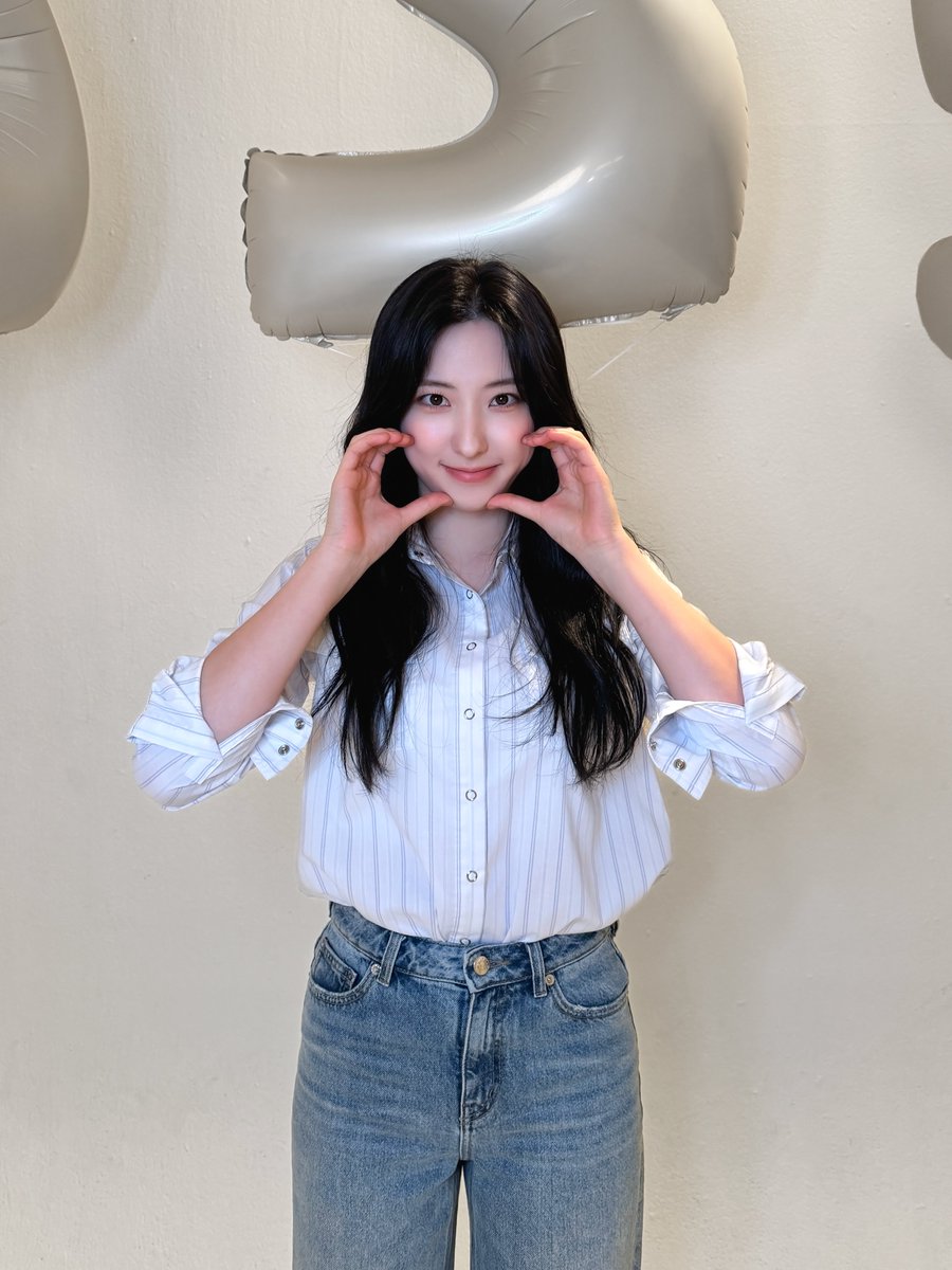 우주소녀 tweet media