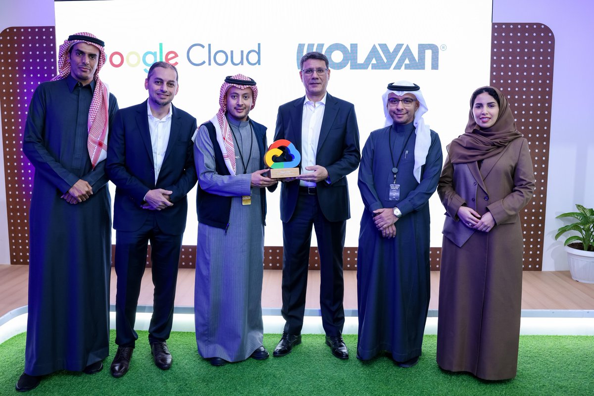 GoogleCloud_ME's tweet image. تهانينا لمجموعة العليان السعودية على فوزها بجائزة التميز في ترحيل البيانات لعام 2024 في المملكة العربية السعودية🏆 لنجاحها في ترحيل تطبيقات SAP المؤسسية إلى سحابة جوجل كلاود في المملكة—في أكبر عملية ترحيل بيانات حتى الآن👏
@OlayanSaudi  #GoogleCloudSaudi