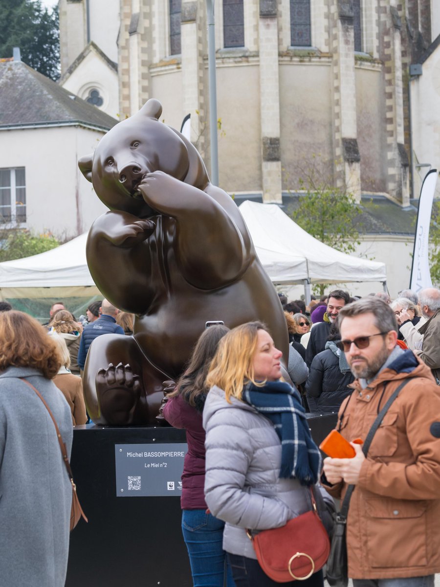 Michel BASSOMPIERRE (@bassompierreart) on Twitter photo Entre 150 et 200 000 visiteurs pour l'exposition "Élégance Animale" ✨ Un grand merci à la Ville de Vertou, au <a href="/WWFFrance/">WWF France 🐼</a> et à François CLUZET, parrain de l'événement. Et surtout, merci à tous les visiteurs qui ont fait d'"Élégance Animale" un véritable succès.
<a href="/RAmailland/">Rodolphe Amailland</a> Entre 150 et 200 000 visiteurs pour l'exposition "Élégance Animale" ✨ Un grand merci à la Ville de Vertou, au <a href="/WWFFrance/">WWF France 🐼</a> et à François CLUZET, parrain de l'événement. Et surtout, merci à tous les visiteurs qui ont fait d'"Élégance Animale" un véritable succès.
<a href="/RAmailland/">Rodolphe Amailland</a>